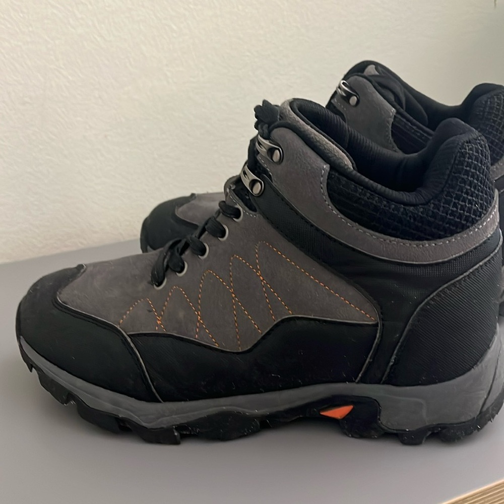 Men’s hiking boots, size US8, invisible height increasing elevator shoes.